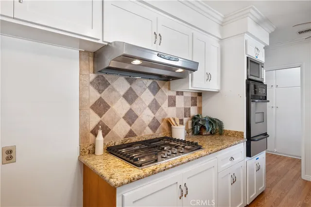 $949,000 | 119 West Gladstone Street, Glendora, CA 91740