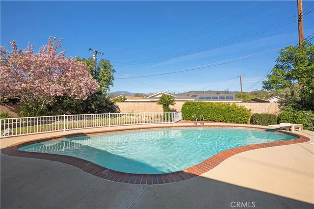 $949,000 | 119 West Gladstone Street, Glendora, CA 91740