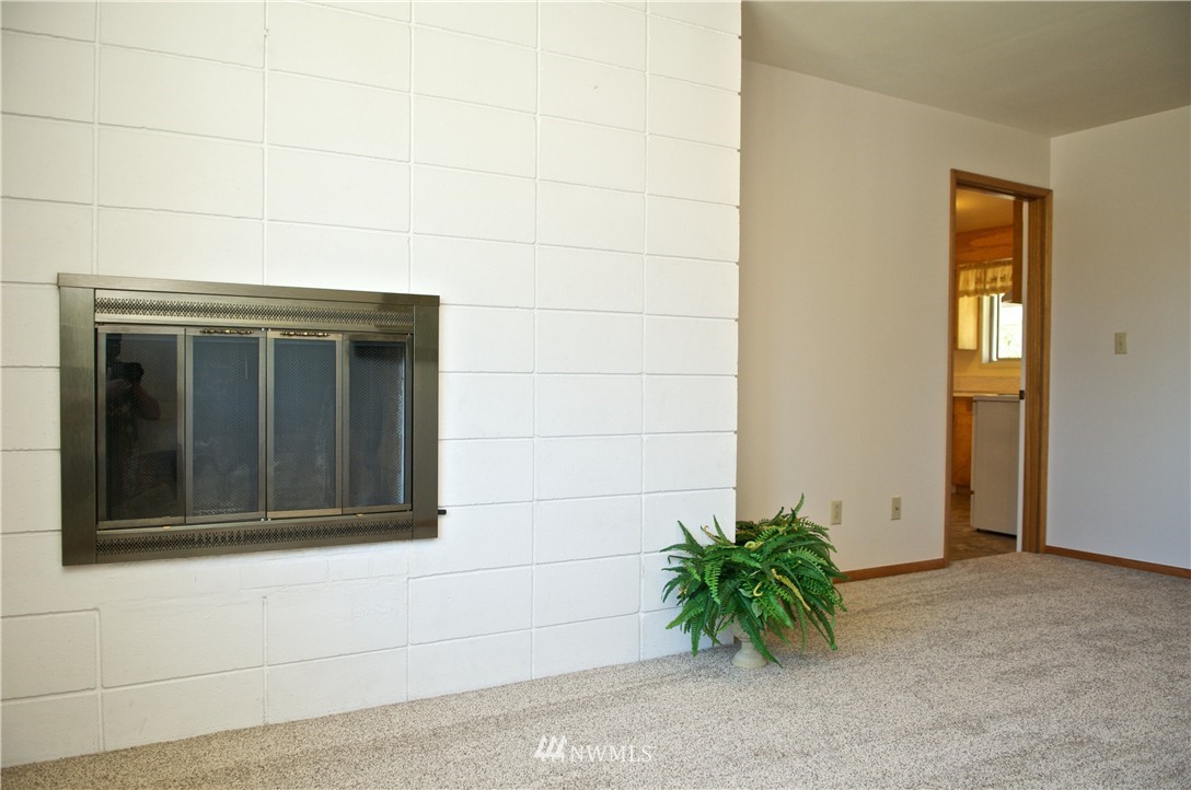 7509 Littlerock Road Southwest Tumwater, WA 98512 - Photo 8 of 25 Gallery Image 8