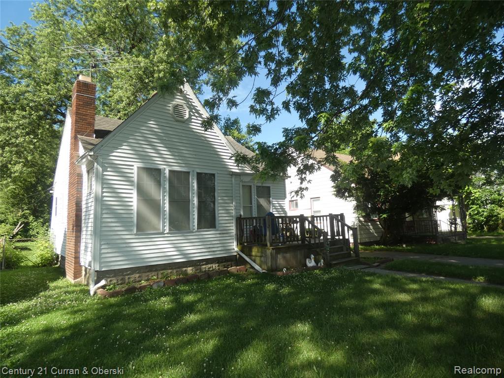 136 East Rundell Street Pontiac, MI 48342 - Photo 2 of 13