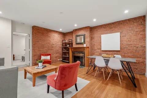 $965,000 | 103 Gainsborough Street, Unit 108, Boston, MA 02115