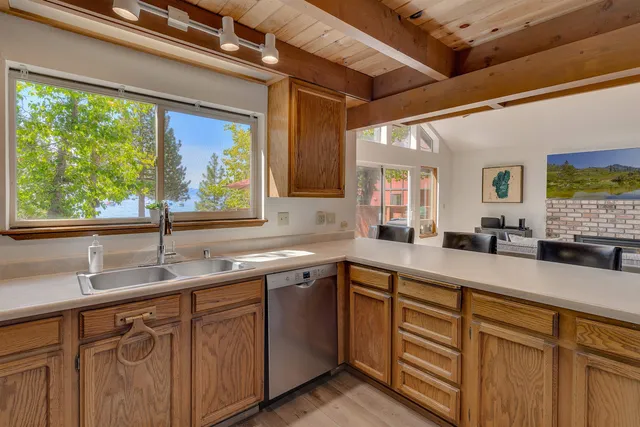 $4,700,000 | 7708 North Lake Boulevard, Tahoe Vista, CA 96148