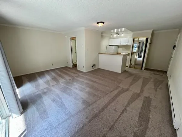 $2,000 | 243 Boardwalk Avenue, Unit D, San Bruno, CA 94066