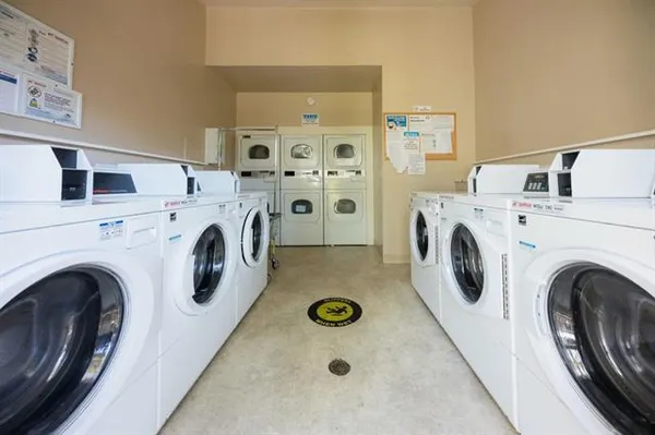 $2,000 | 243 Boardwalk Avenue, Unit D, San Bruno, CA 94066