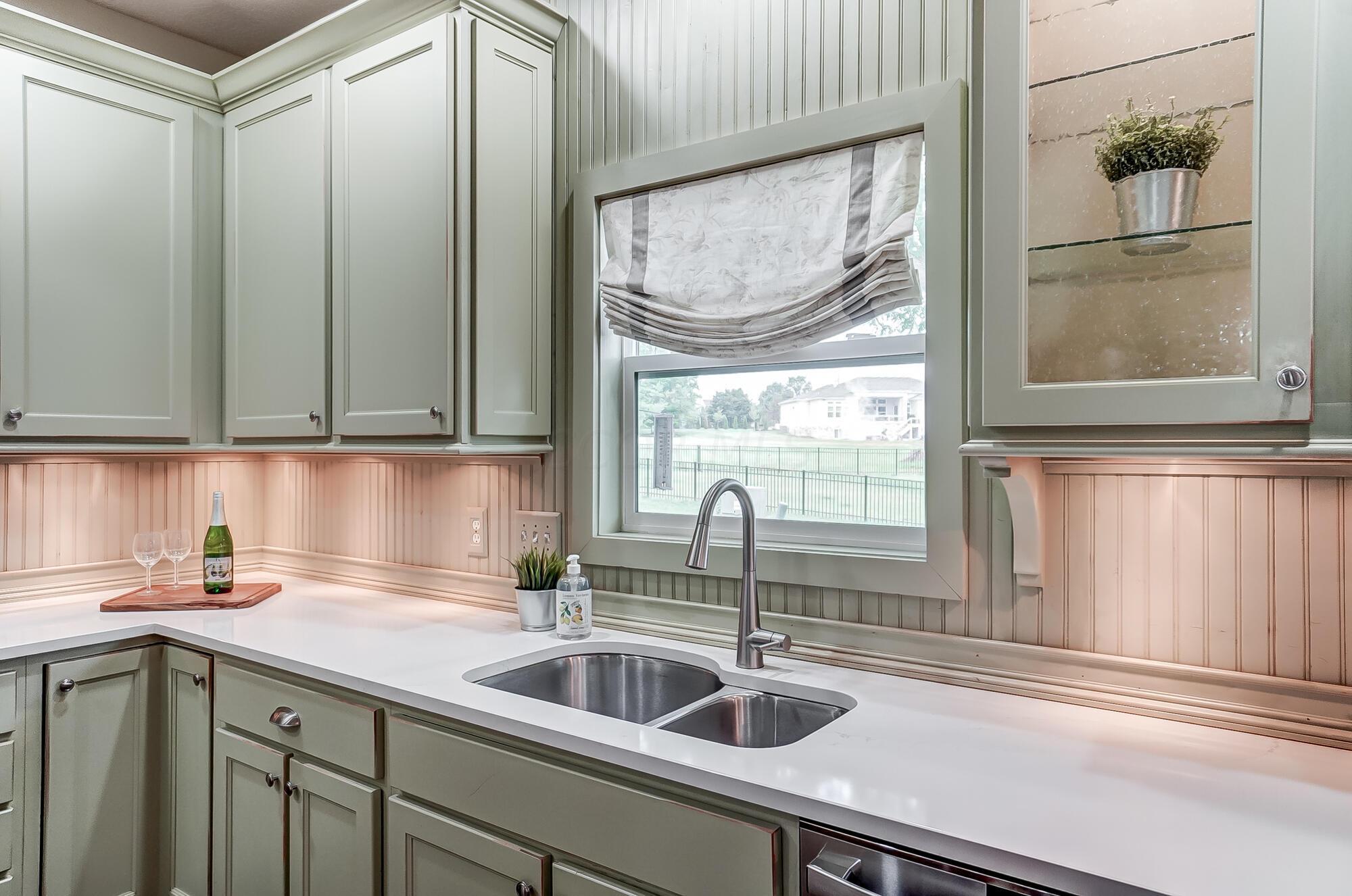 7440 Rolling Ridge Way Westerville, OH 43082 - Photo 22 of 85 Kitchen