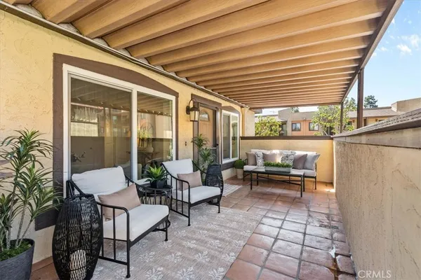 $469,000 | 847 Junipero Drive, Unit D, Duarte, CA 91010