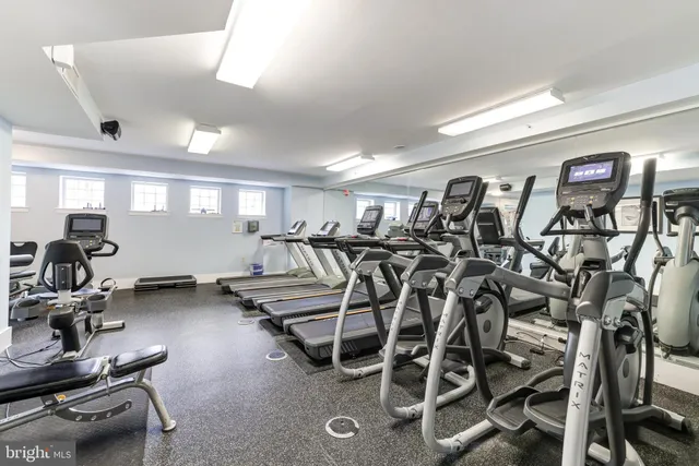 $2,550 | 555 Massachusetts Avenue Northwest, Unit 1116, Washington, DC 20001