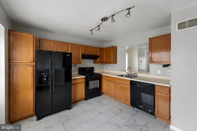 $400,000 | 8501 Charnwood Court, Manassas, VA 20111