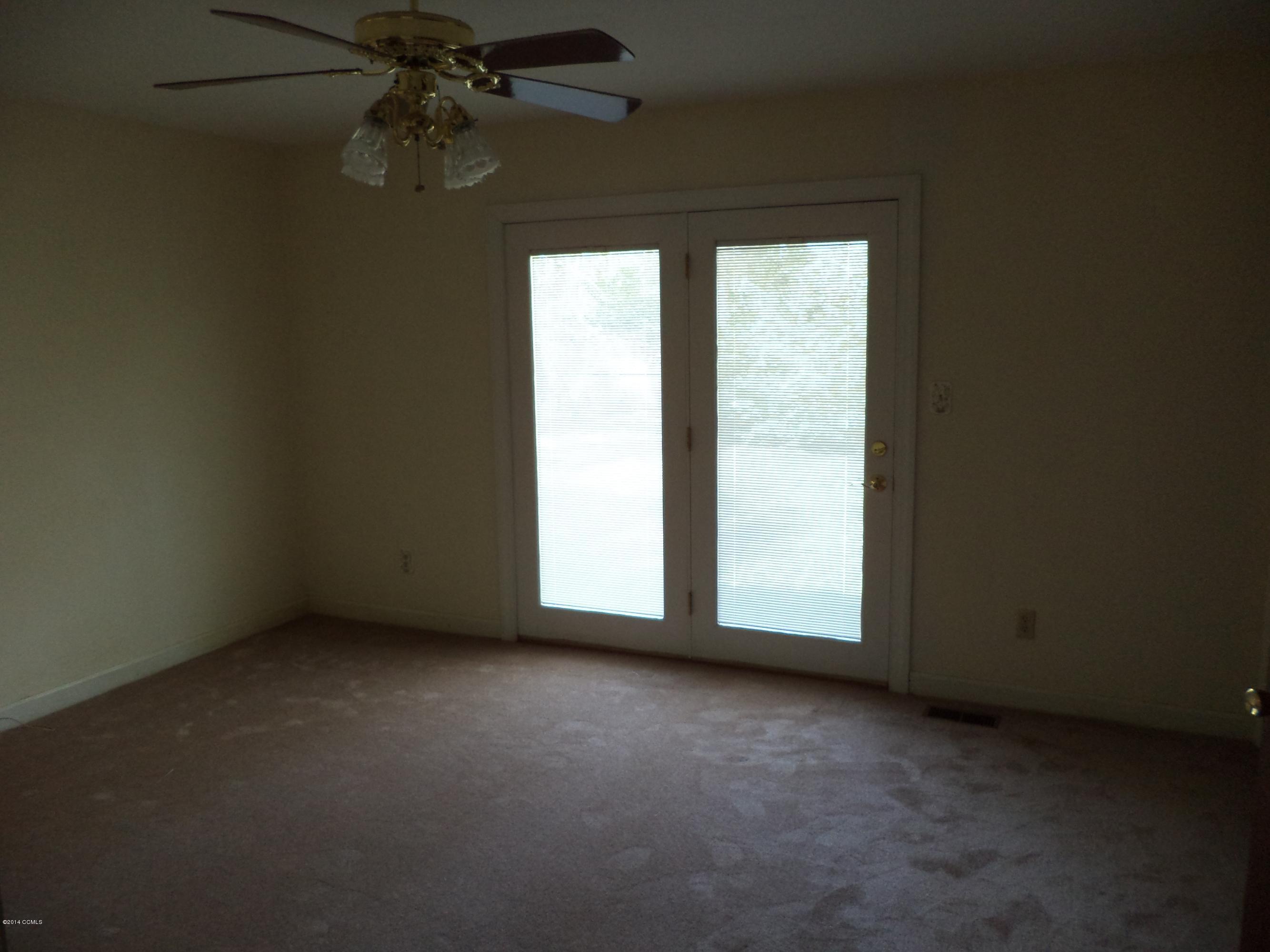 216 Lands End Road Morehead City, NC 28557 - Photo 7 of 10 master bedroom