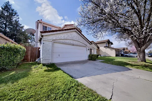 $475,000 | 1900 Berryessa Drive, Modesto, CA 95358