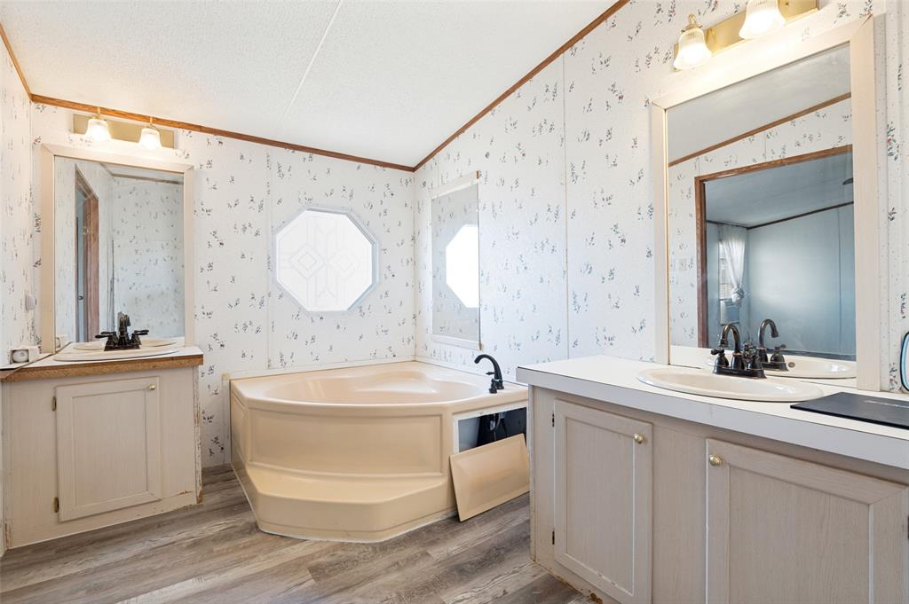 523 Pecan Tree Road Waxahachie, TX 75167 - Photo 10 of 14 Gallery Image 10