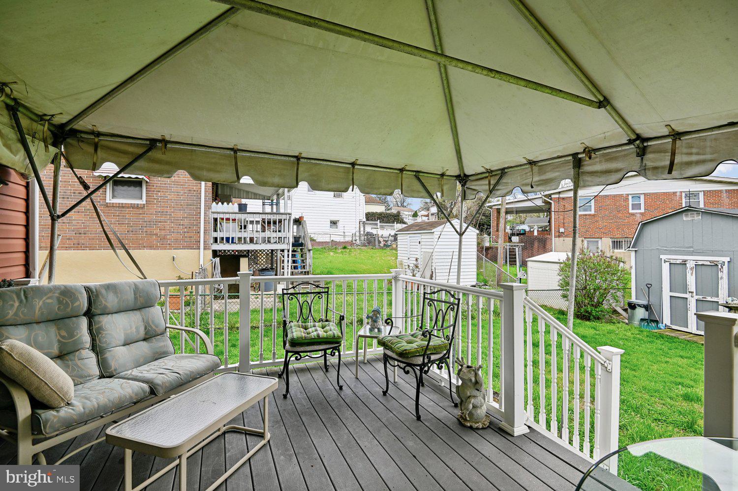 6907 German Hill Road Baltimore, MD 21222 - Photo 6 of 31 Balcony