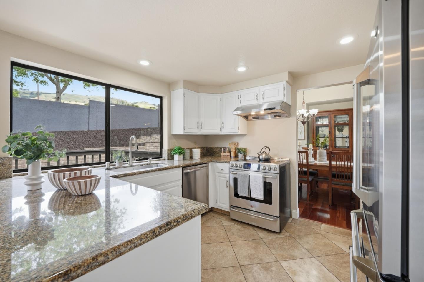 3052 Cedar Ridge Court San Jose, CA 95148 - Photo 6 of 39