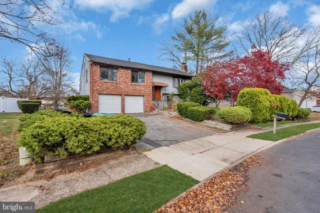 $375,000 | 22 Pershing Lane, Sicklerville, NJ 08081