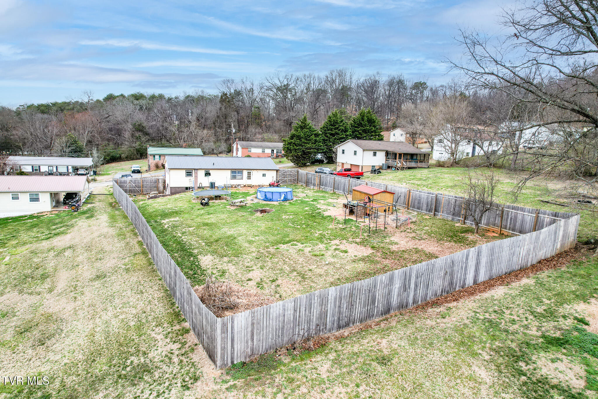 2002 Ivanhoe Road Morristown, TN 37814 - Photo 5 of 33 DJI_0980-Edit