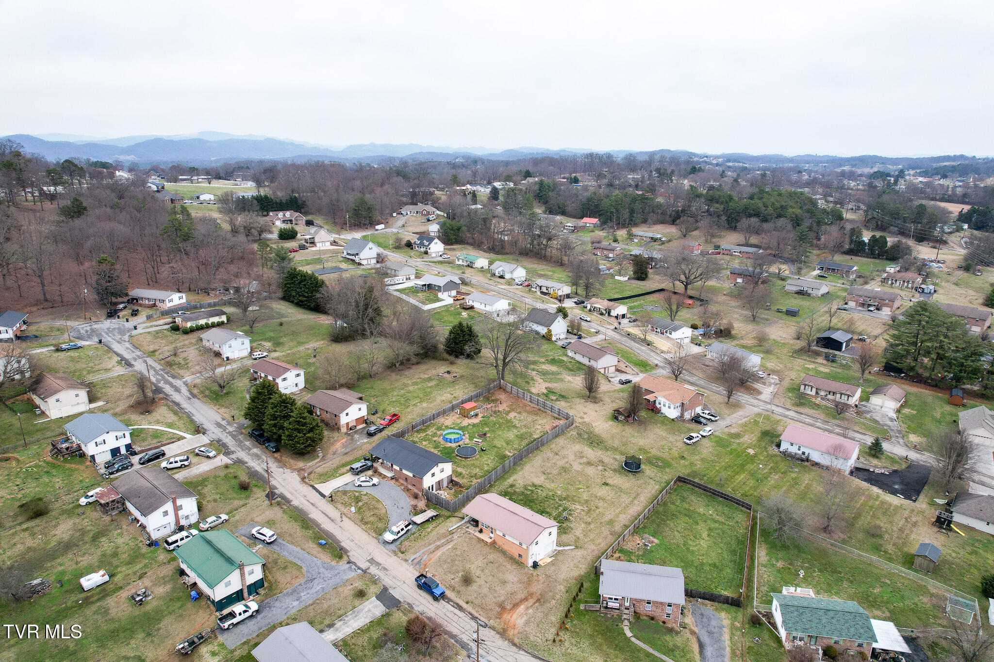 2002 Ivanhoe Road Morristown, TN 37814 - Photo 8 of 33 DJI_0984