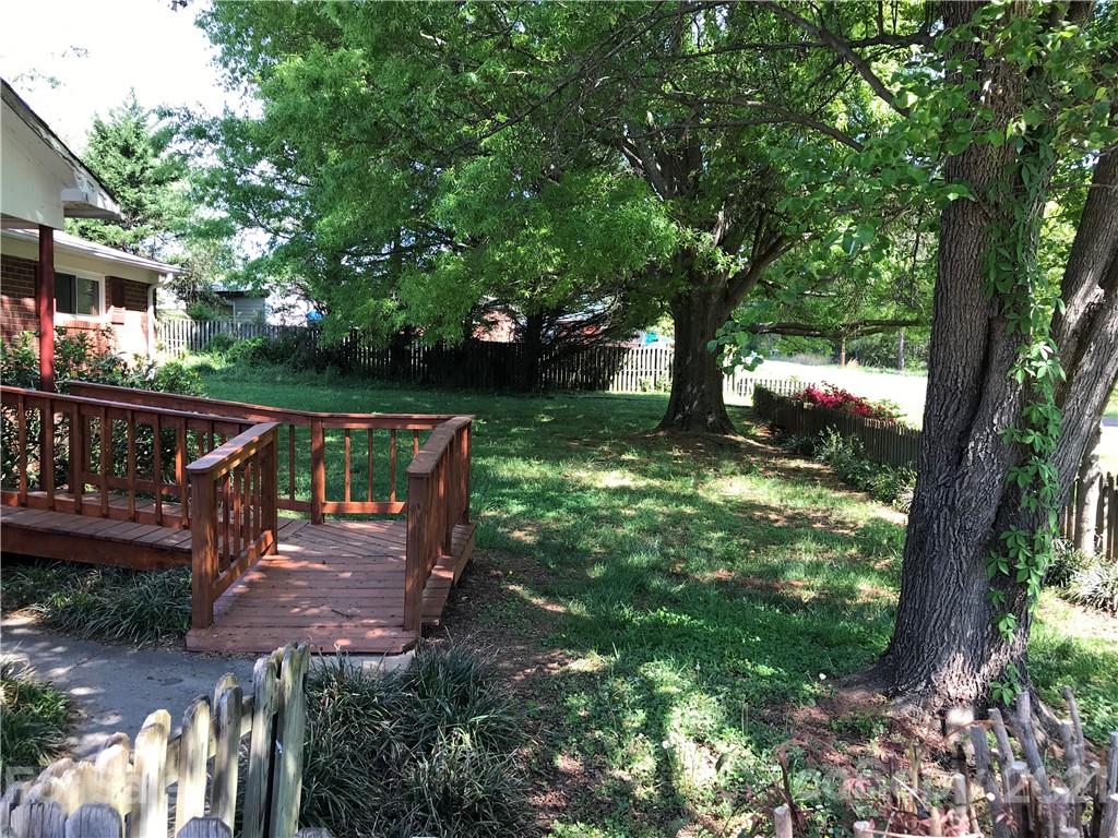 132 Country View Road Statesville, NC 28625 - Photo 2 of 4 Gallery Image 2