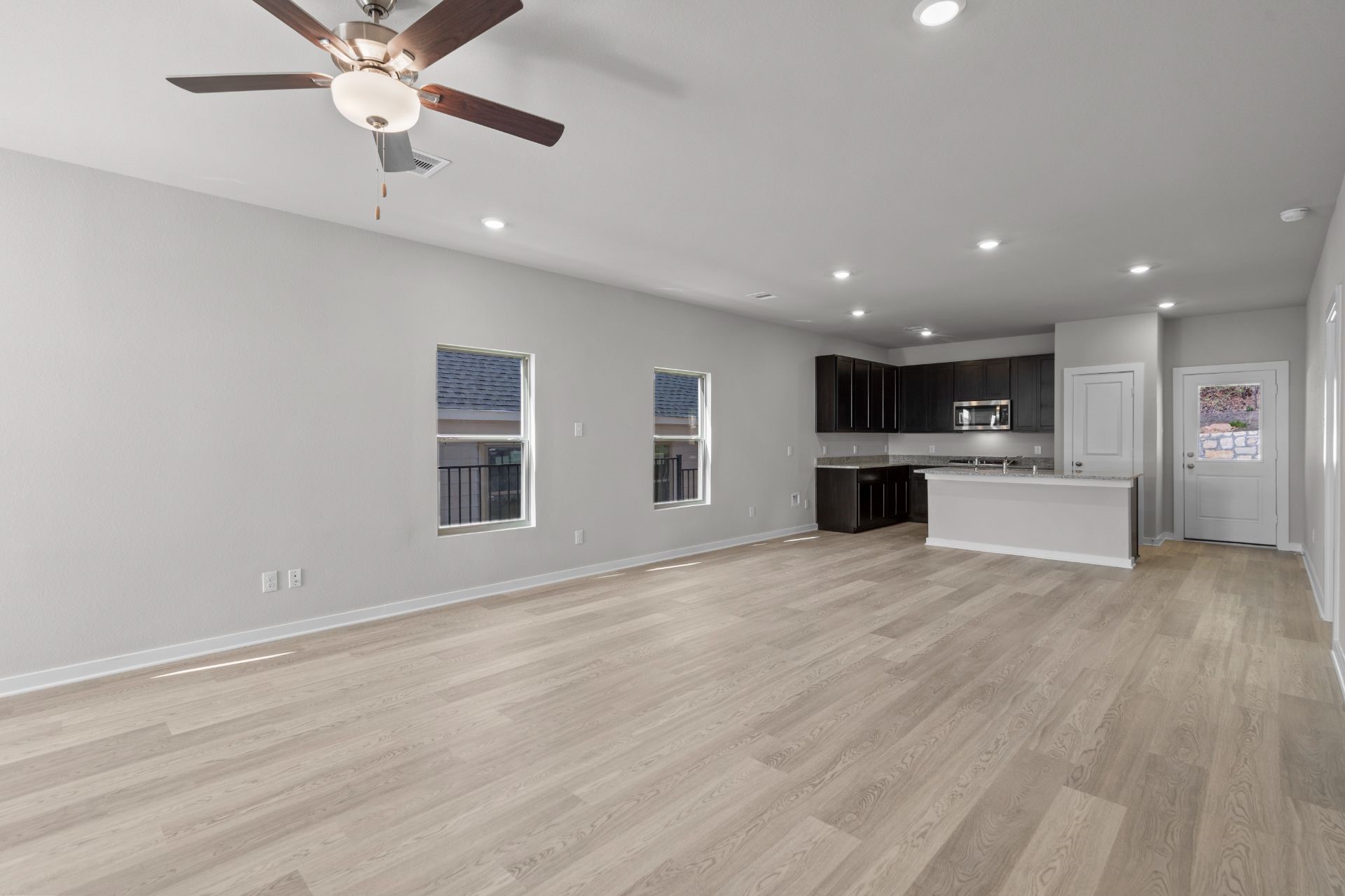 12203 Ridge Top Drive Conroe, TX 77304 - Photo 8 of 26