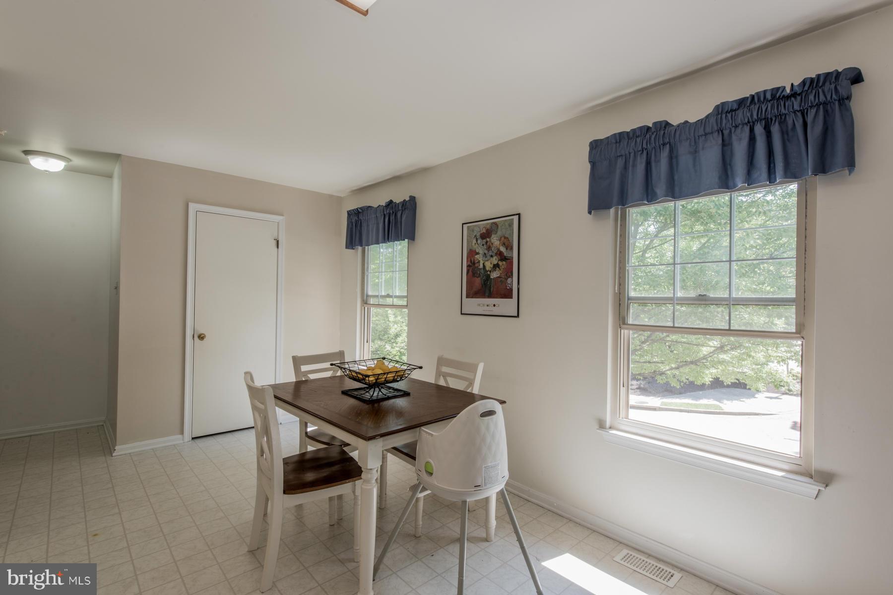 8729 Ruppert Court Ellicott City, MD 21043 - Photo 7 of 30 Kitchen