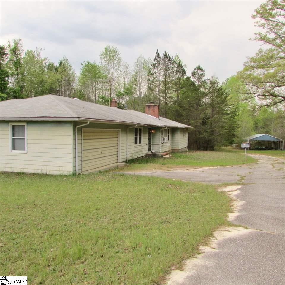 1520 Davis Road Woodruff, SC 29388 - Photo 1 of 26