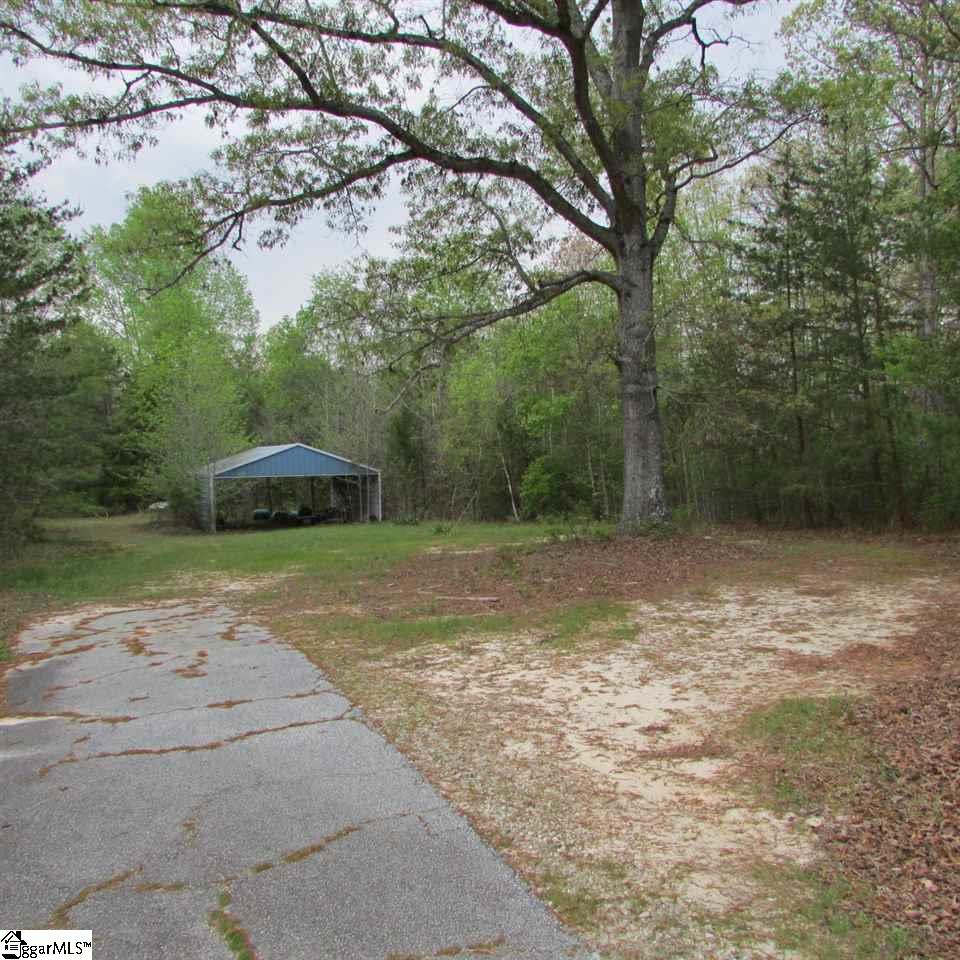 1520 Davis Road Woodruff, SC 29388 - Photo 6 of 26