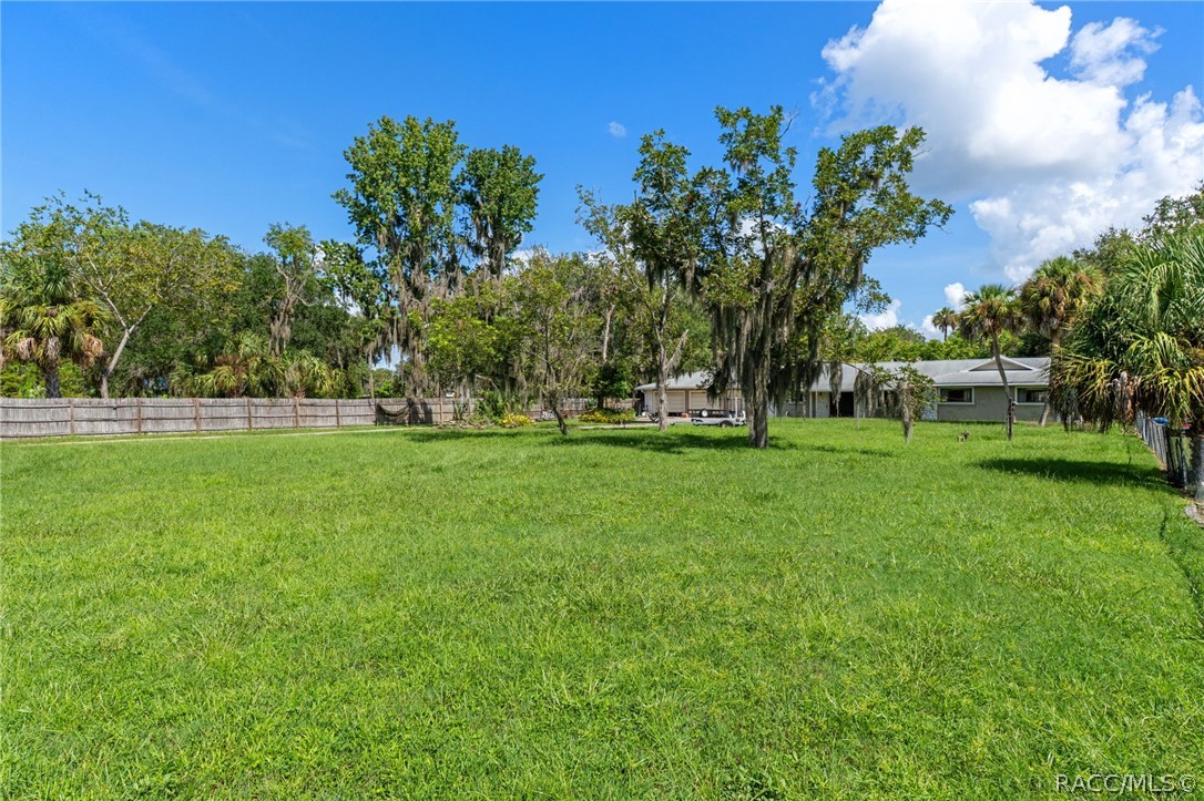 149-151 Southeast Paradise Point Road Crystal River, FL 34429 - Photo 2 of 42 Gallery Image 2