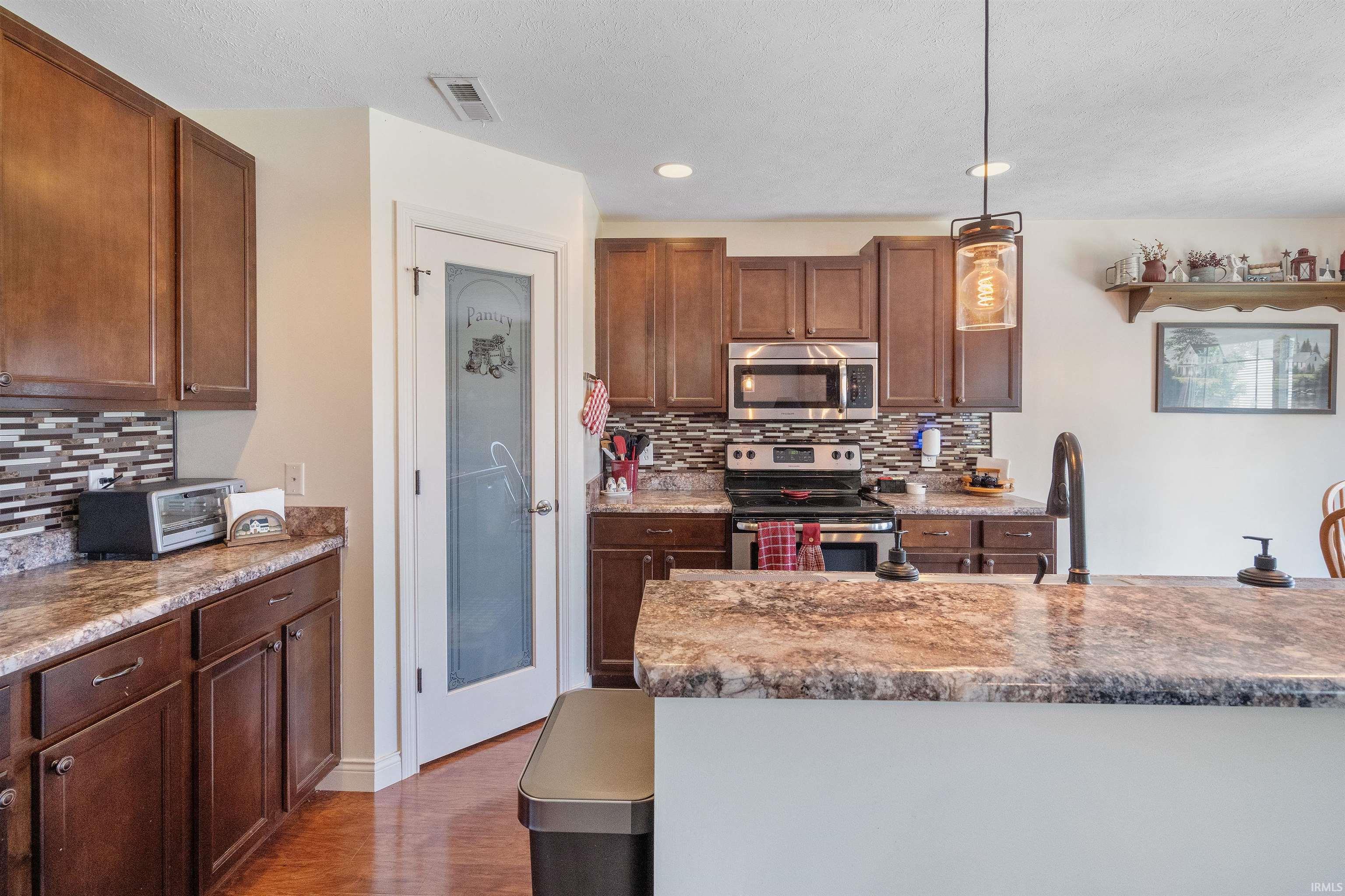 908 Zartman Road Kokomo, IN 46902 - Photo 8 of 25 Gallery Image 8