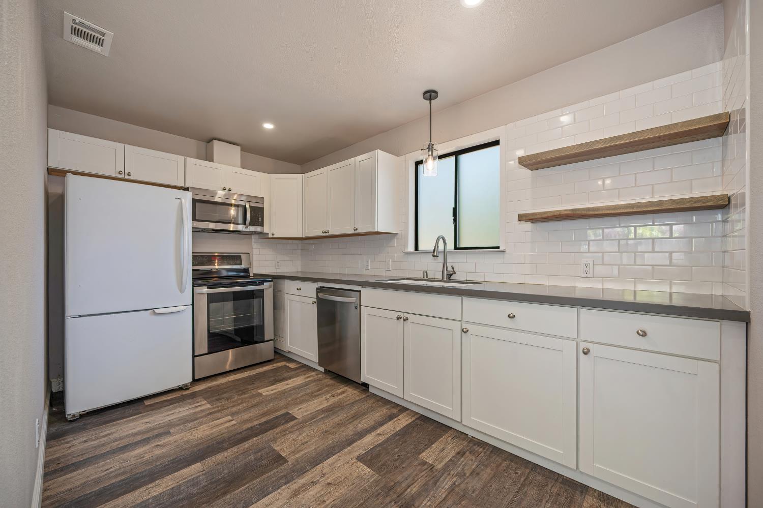 3256 Strevel Way Sacramento, CA 95821 - Photo 40 of 50