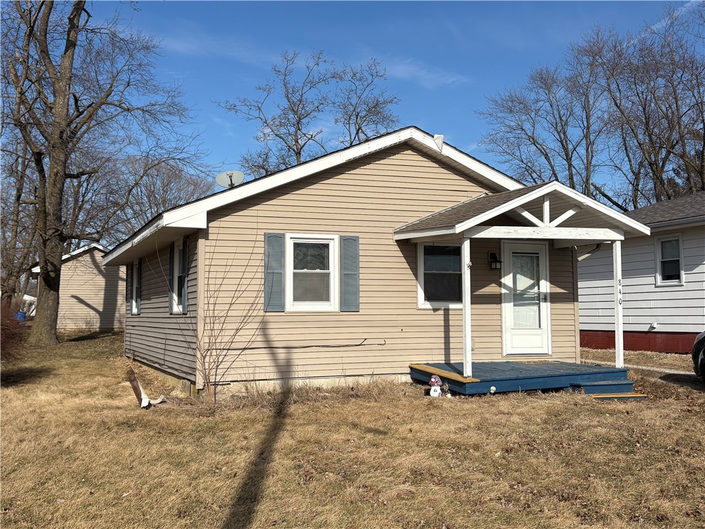 840 East Orange Street Hoopeston, IL 60942 - Photo 1 of 12