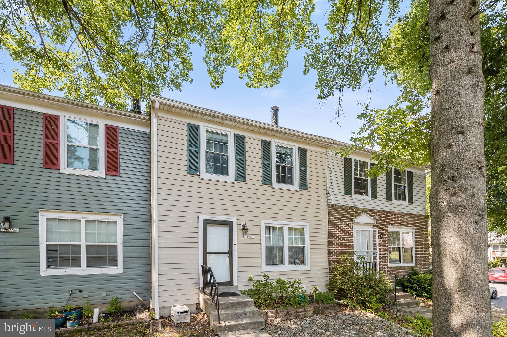 927 St Michaels Drive Bowie, MD 20721 - Photo 2 of 35