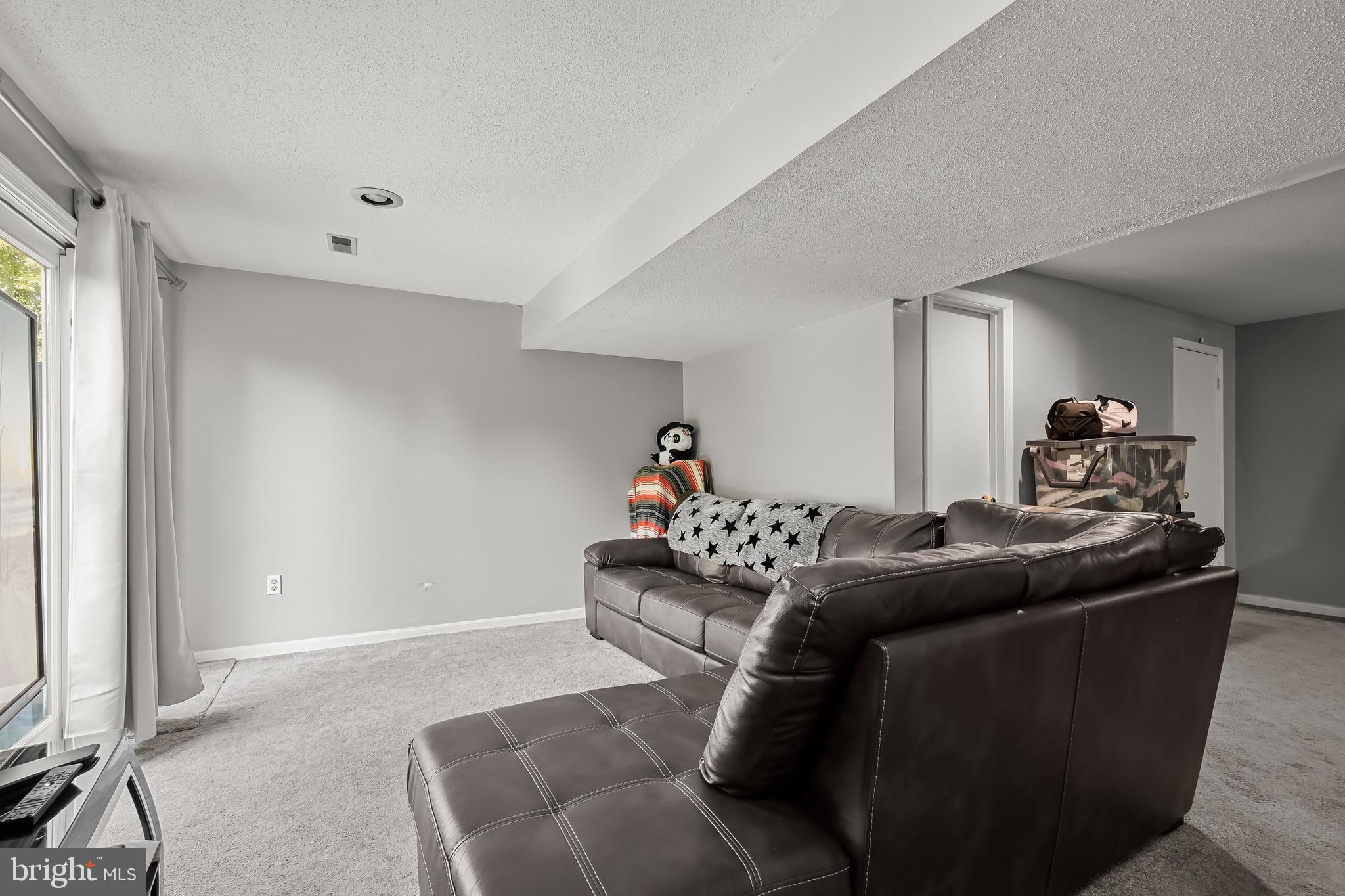 927 St Michaels Drive Bowie, MD 20721 - Photo 23 of 35