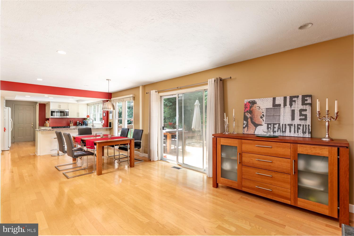 11603 Deer Forest Road Reston, VA 20194 - Photo 6 of 29 View of Kitchen/Breakfast Room from Fam. Rm