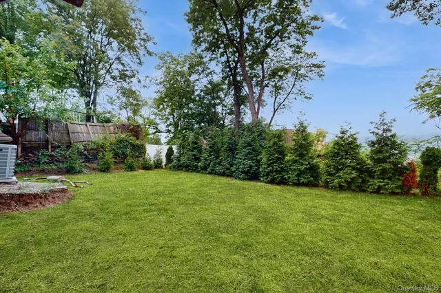 $6,200 | 17 Arthur Place, Yonkers, NY 10701