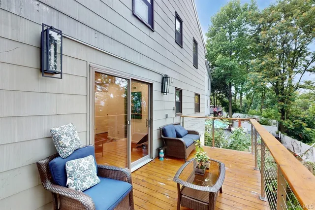 $6,200 | 17 Arthur Place, Yonkers, NY 10701