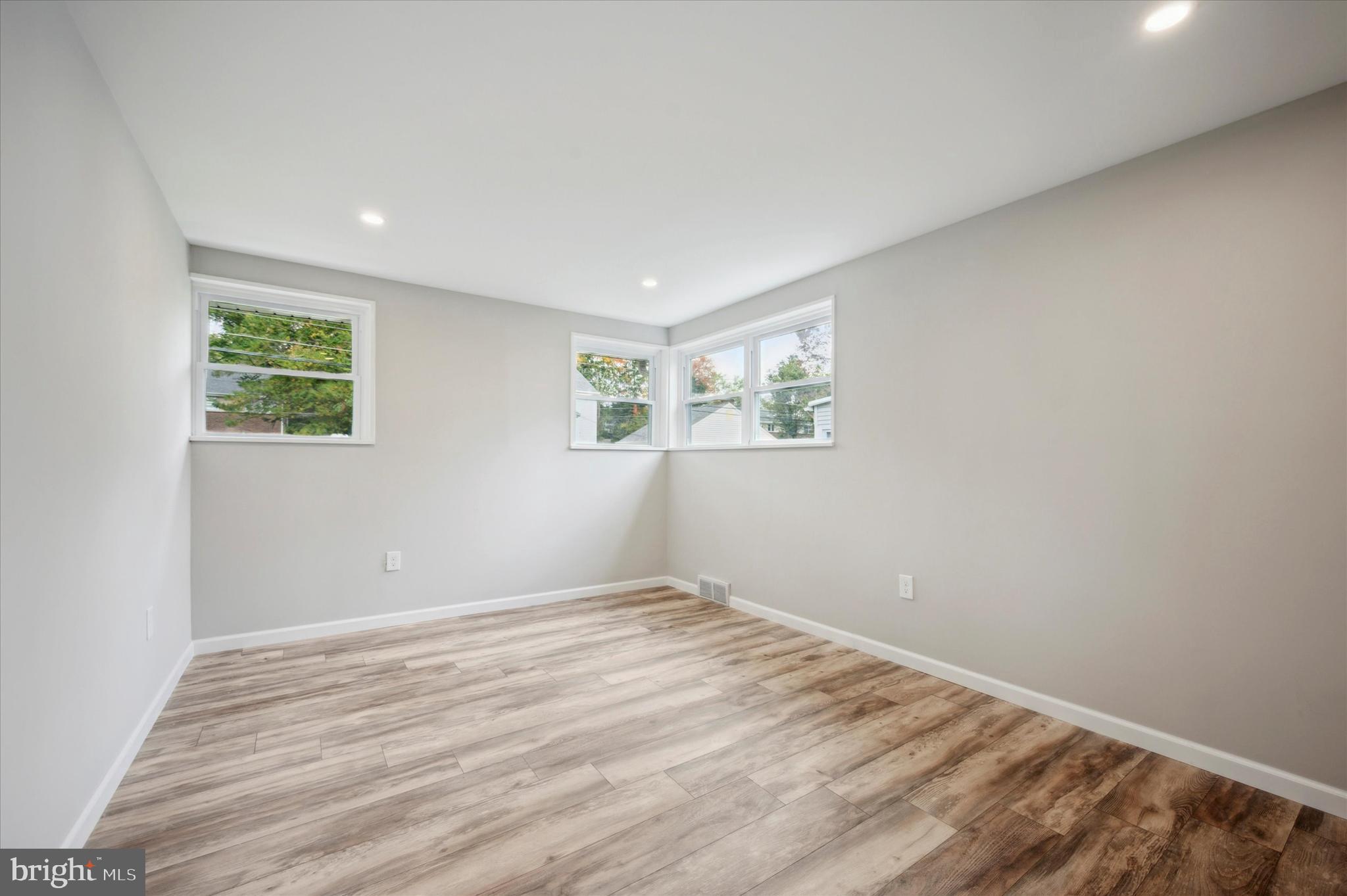 240 Frederick Road Havertown, PA 19083 - Photo 16 of 28