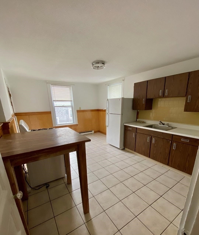 412 Centre Street, Unit 4 Boston, MA 02130 - Photo 3 of 7