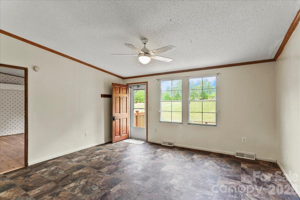 2082 Mary D Road Chesterfield, SC 29709 - Photo 3 of 46