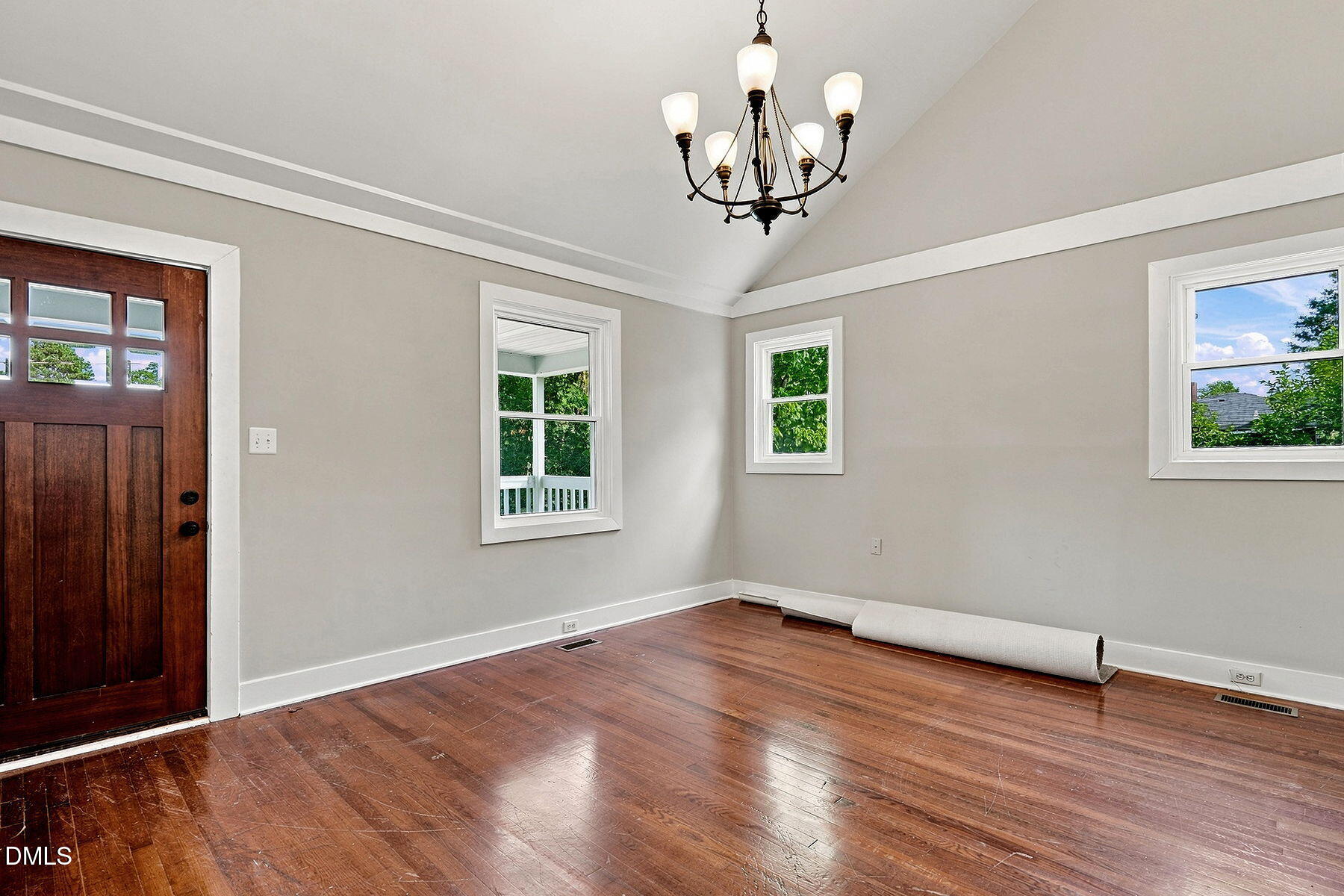 7-web-or-mls-2641 Kirk Rd-19