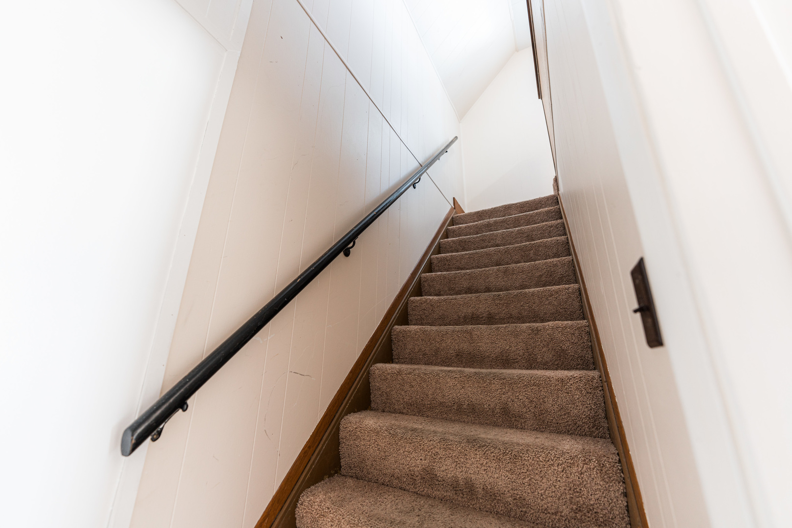 120 Sabin Street Sycamore, IL 60178 - Photo 13 of 27 a view of entryway