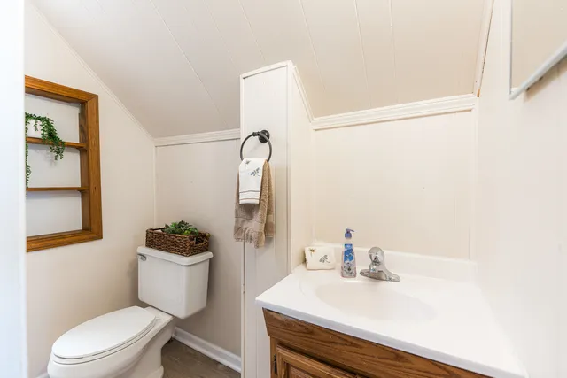 $209,900 | 120 Sabin Street, Sycamore, IL 60178