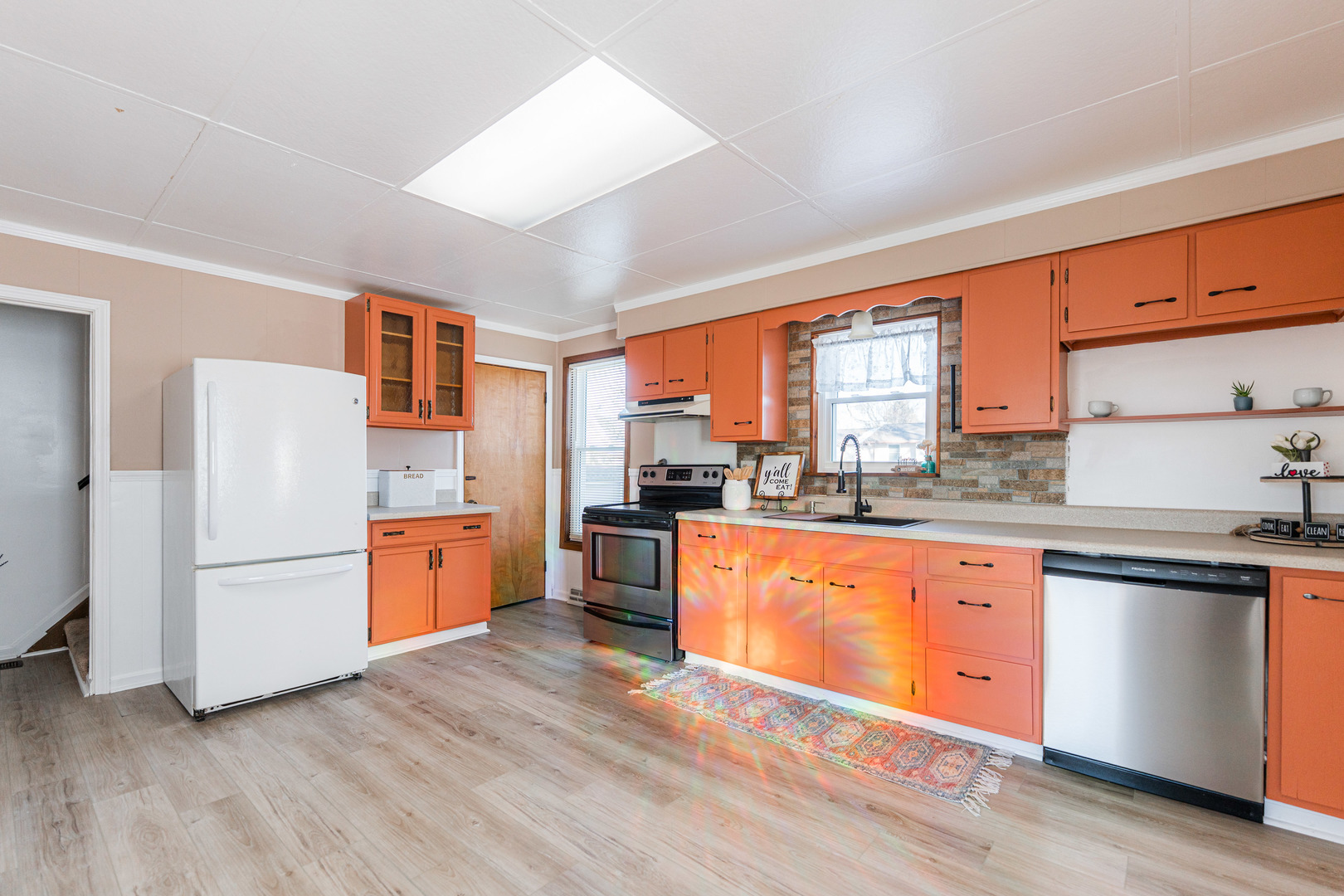 120 Sabin Street Sycamore, IL 60178 - Photo 7 of 26