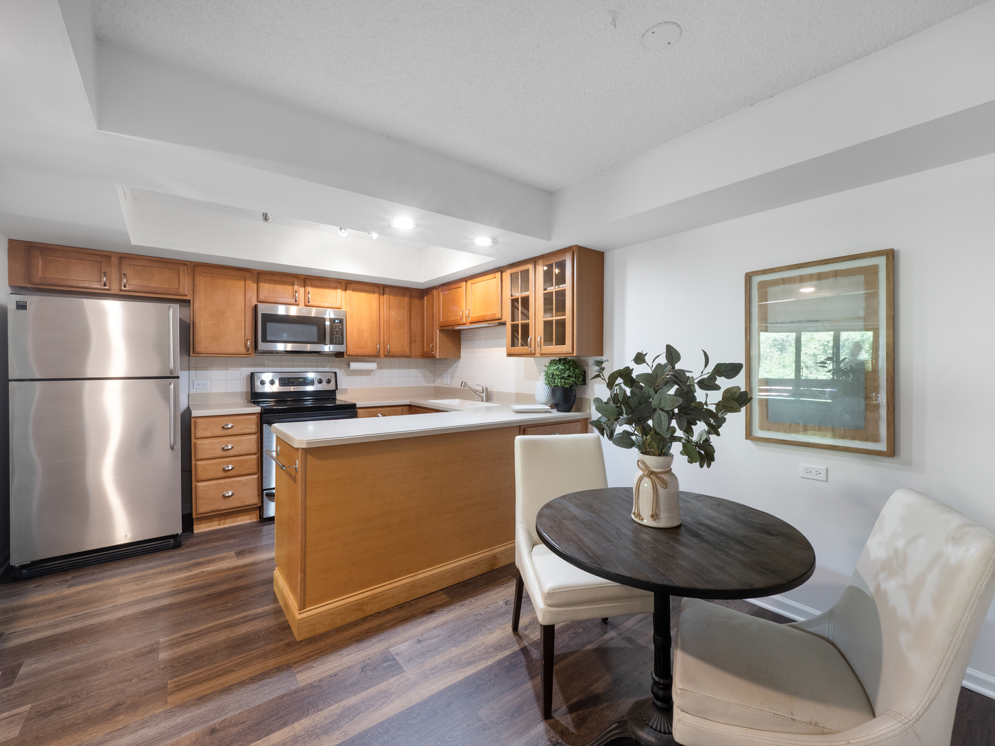 706 Waukegan Road, Unit C203 Glenview, IL 60025 - Photo 4 of 19