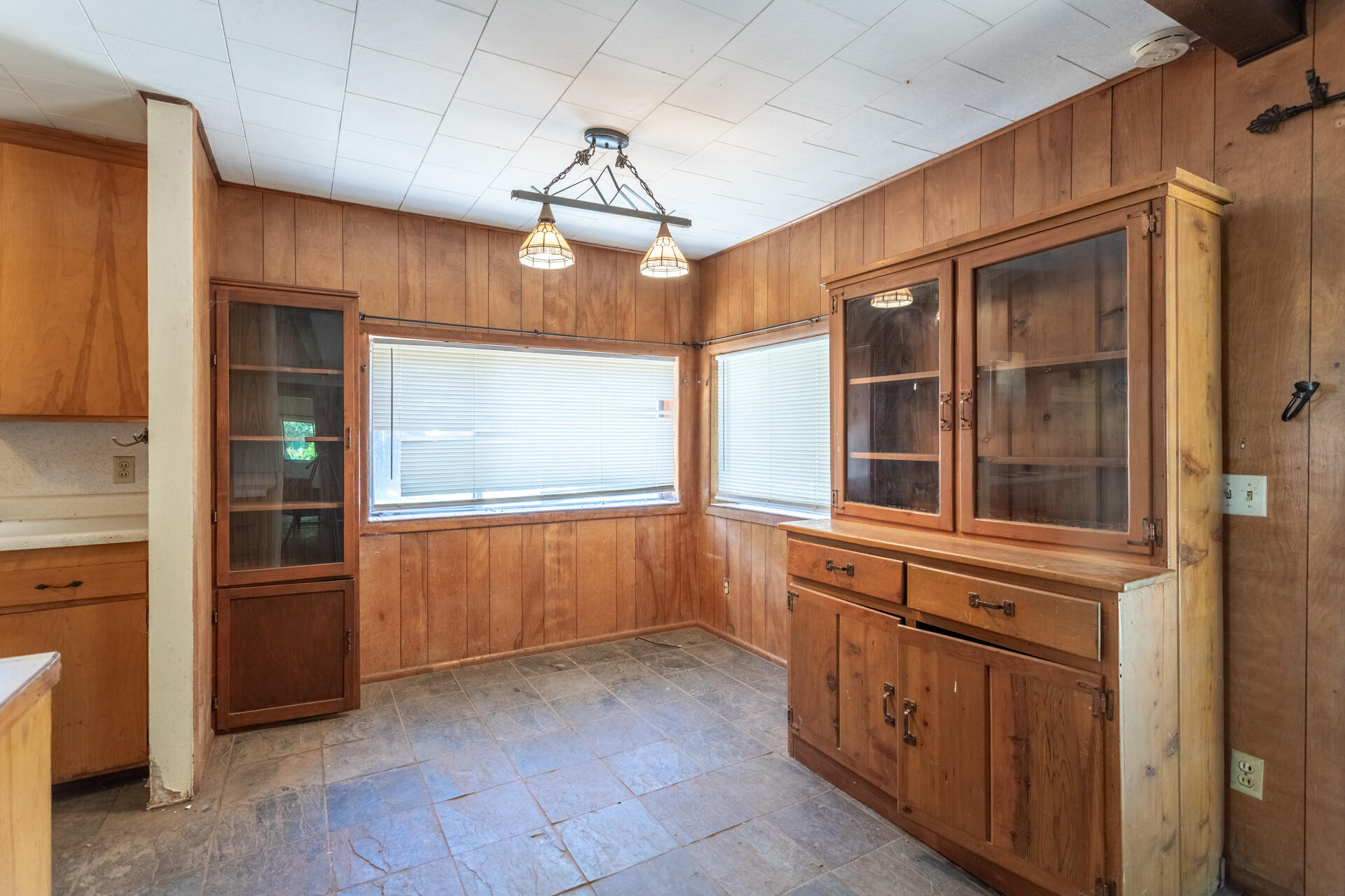 29427 Inwood Road Shingletown, CA 96088 - Photo 10 of 45 Dining Area