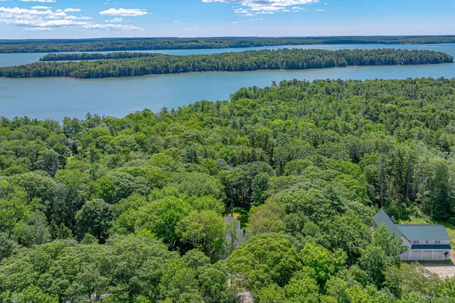 $950,000 | 853 Mere Point Road, Brunswick, ME 04011