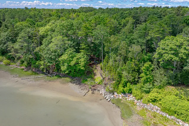 $950,000 | 853 Mere Point Road, Brunswick, ME 04011