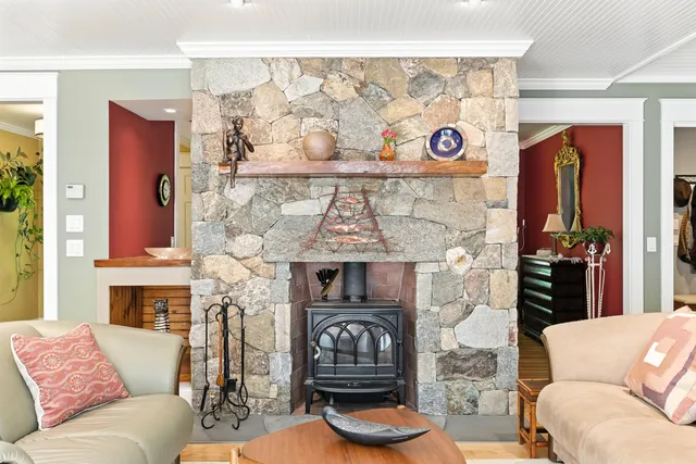 $950,000 | 853 Mere Point Road, Brunswick, ME 04011