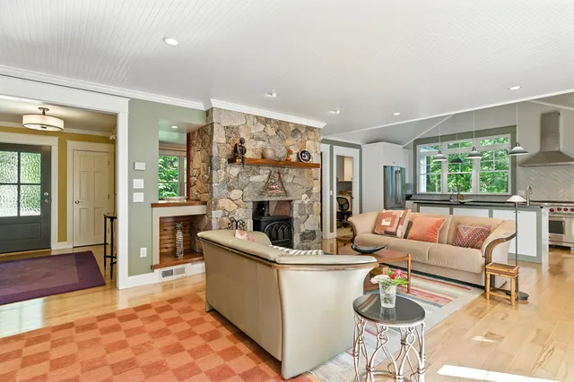 $950,000 | 853 Mere Point Road, Brunswick, ME 04011