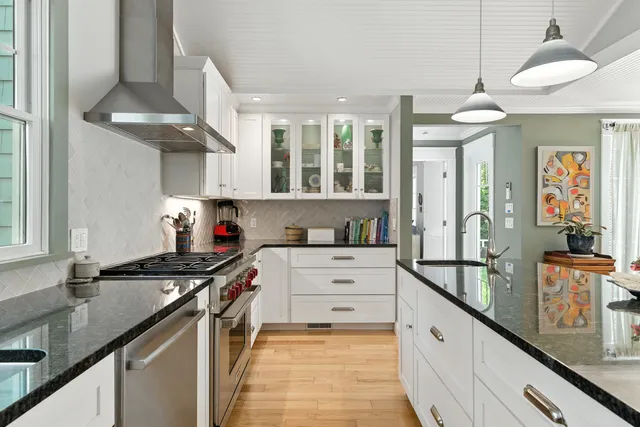 $950,000 | 853 Mere Point Road, Brunswick, ME 04011