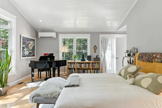 $950,000 | 853 Mere Point Road, Brunswick, ME 04011