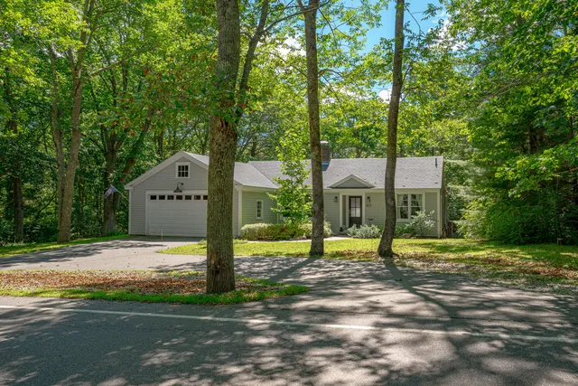 $950,000 | 853 Mere Point Road, Brunswick, ME 04011